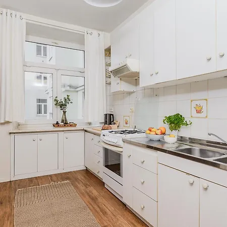 Shortstaypoland Szara B170 דירה ורשה