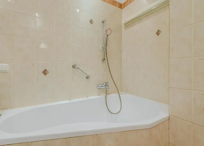 Shortstaypoland Szara B170 * Varšava